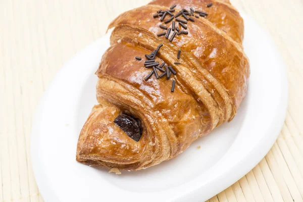 Schokoladencroissant — Stockfoto