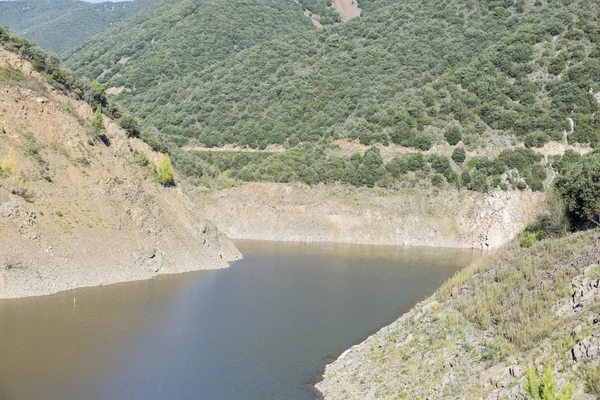 Canoves jezero — Stock fotografie