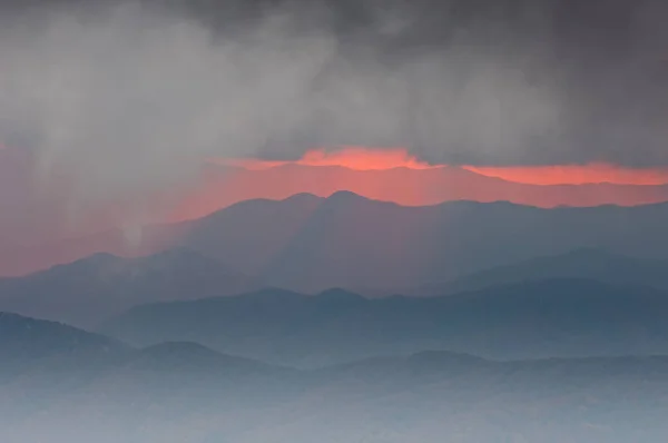 Landschap Van Zonnestralen Great Smoky Mountains Bij Zonsondergang Vanuit Clingman — Stockfoto