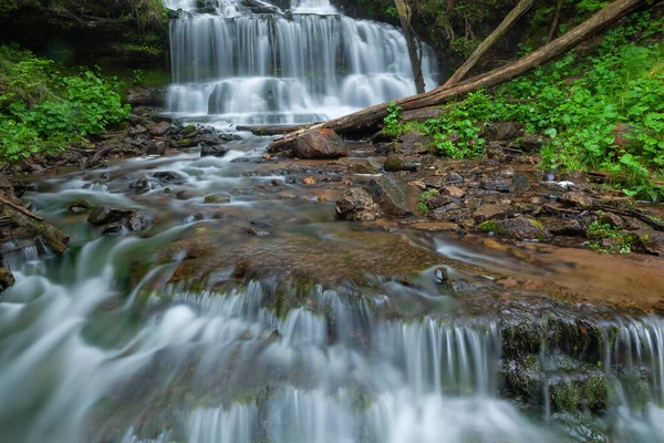 Spring Landschap Van Wagner Falls Gevangen Met Bewegingsvervaging Hiawatha National — Stockfoto