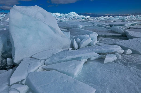 Landschaft Aus Blauen Eissplittern Straße Von Mackinac Michigansee Michigan Usa — Stockfoto