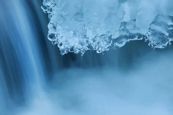 Landscape Winter Waterfall Framed Ice Captured Motion Blur Orangeville Creek — Stock Photo, Image