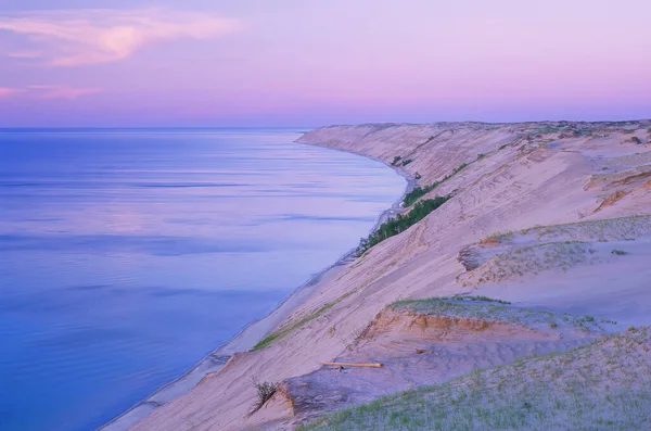 グランド サブル 砂丘の夕暮れの風景 写真岩国立湖畔 レイク スペリオル ミシガン州のアッパー半島 アメリカ — ストック写真
