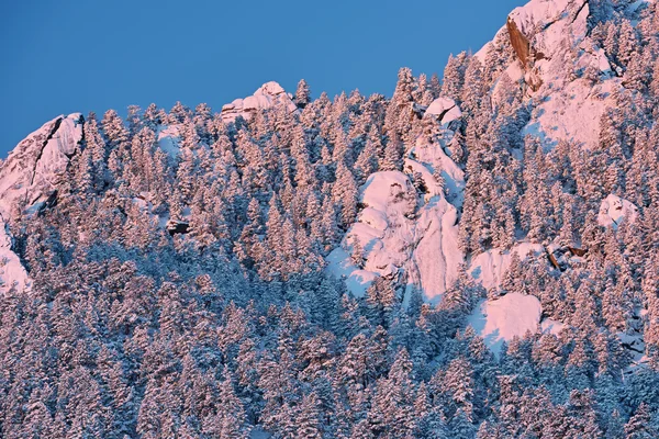 Χειμώνα Flatirons με την Ανατολή — Φωτογραφία Αρχείου