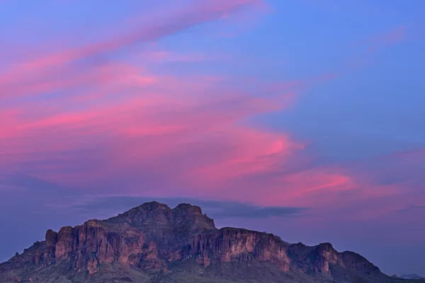 Zmierzch Superstition Mountains — Zdjęcie stockowe