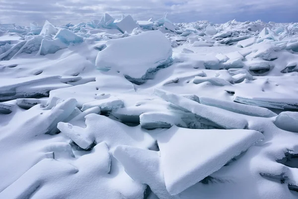 Niebieski lód odłamki jeziora Michigan — Zdjęcie stockowe