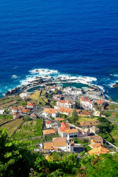Ilha da Madeira, Portugal. Porto Moniz — Fotografia de Stock