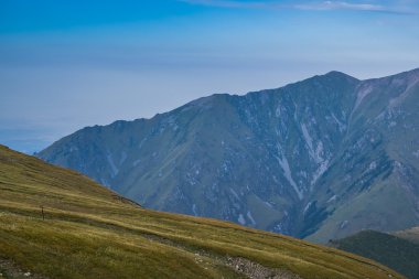 Büyük Almatı Gölü, Almatı, Kazakistan tien shan dağlarında yakın doğa