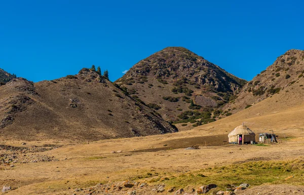 Kirgiski yurta — Zdjęcie stockowe