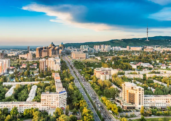 Pohled na almaty — Stock fotografie