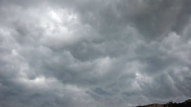 Nuvens de tempestade escura — Vídeo de Stock