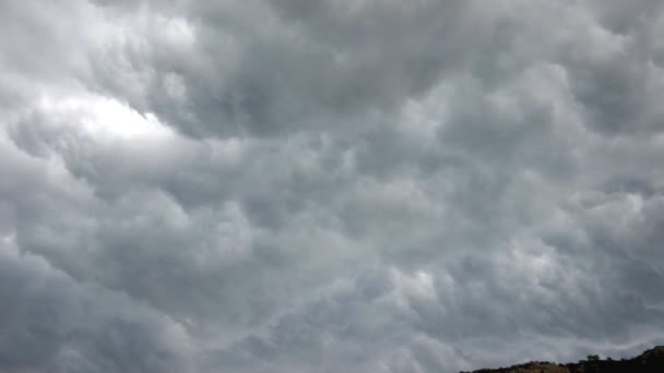 Ciemne chmury burzy — Wideo stockowe