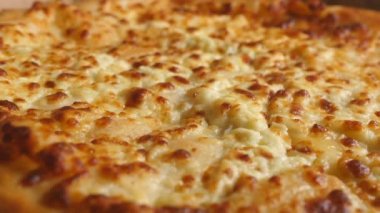 Yeni yapılmış Megrelian Khachapuri 'ye yakın çekim
