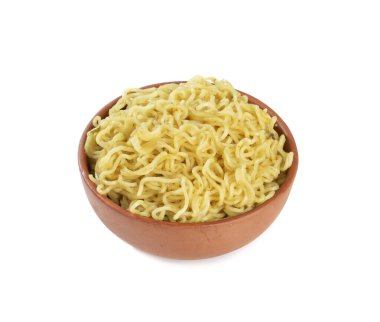 Beyaz Arkaplanda Sade Maggi Eriştesi, Anında Masala Maggisi İzole Edildi 