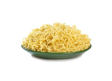 Beyaz Arkaplanda Sade Maggi Eriştesi, Anında Masala Maggisi İzole Edildi 