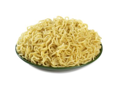 Beyaz Arkaplanda Sade Maggi Eriştesi, Anında Masala Maggisi İzole Edildi 