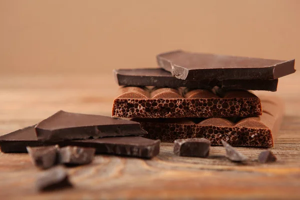 Chocolat Produits Différents Types Sur Fond Coloré Close Avec Une — Photo