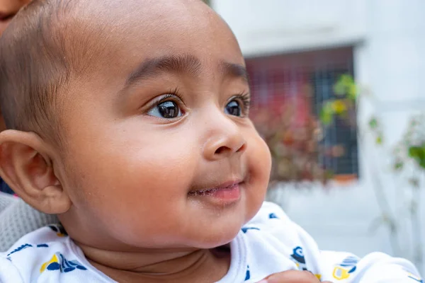 Retrato Gracioso Lindo Bebé Roly Poly Primer Plano Disparo Cabeza — Foto de Stock