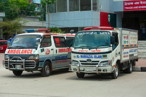 Ambulances Dead Bodies Carrying Vehicles Waiting All Time Front Largest — Stock Photo, Image