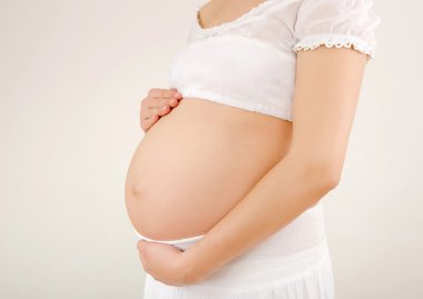 karın üzerinde kapat.