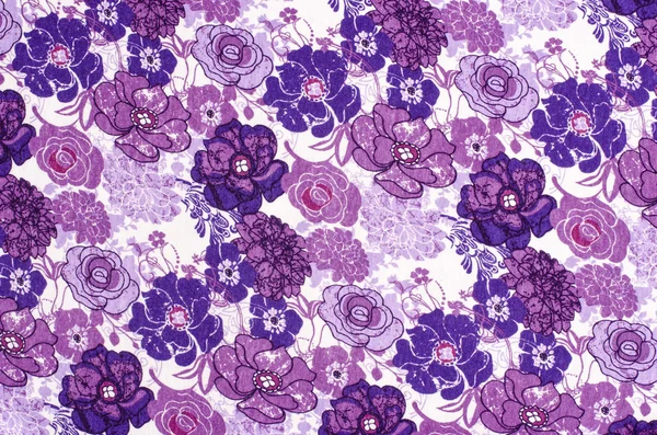 Μοβ άνθη μοτίβο σε λευκό ύφασμα. — Φωτογραφία Αρχείου