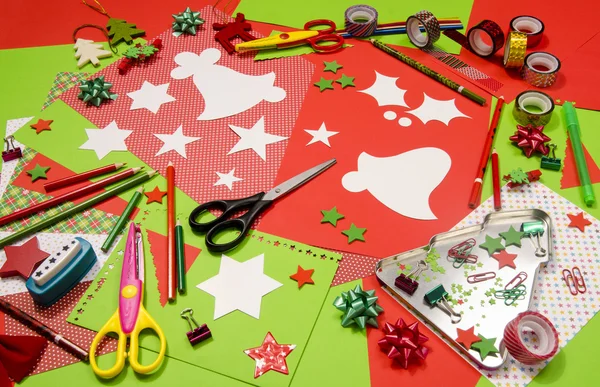 Művészeti- és kézműves karácsonyi kellékek. — Stock Fotó