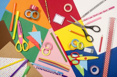 Sanat ve el sanatları malzemeleri. 