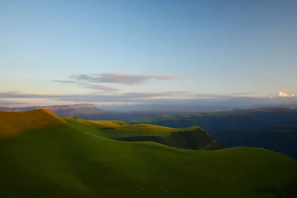 Vue Sur Les Montagnes Soir Caucase Coucher Soleil Depuis Haut — Photo