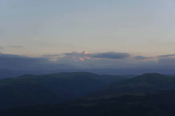 Vue Soir Montagne Elbrus Dans Les Nuages Les Montagnes Caucase — Photo