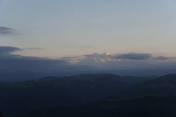 Vue Soir Sur Les Montagnes Caucase Mont Elbrus Avec Des — Photo