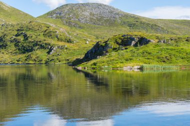 Dinglavatnet yakınındaki Volda, Orsta