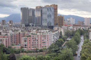 Şehir merkezindeki Kunming, Çin