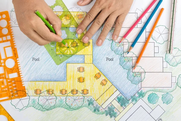 Landschaftsarchitekt entwirft Hotelresortplan — Stockfoto