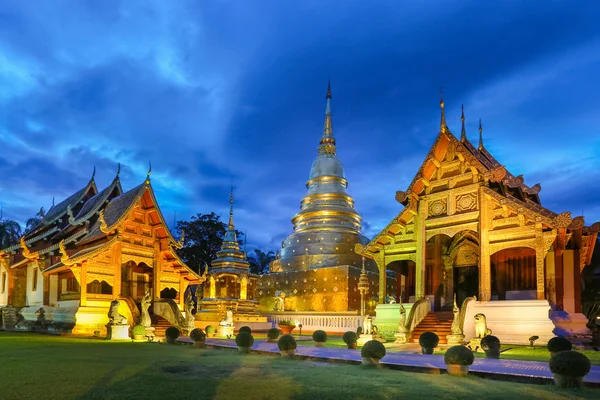 Templo de Wat Phra Singh en la provincia de Chiang Mai, Tailandia, —  Fotos de Stock