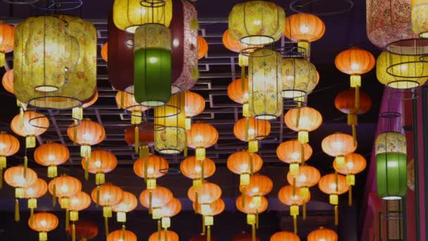 中国城镇地区的农历新年灯笼 — 图库视频影像