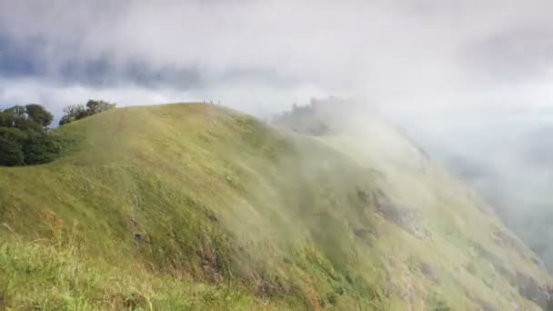 Time lapse cloud over mountain range . Doi Mon Jong mountain ,Chiang Mai Thailand — Stock Video