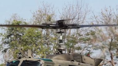 Askeri helikopter rotor ana spin