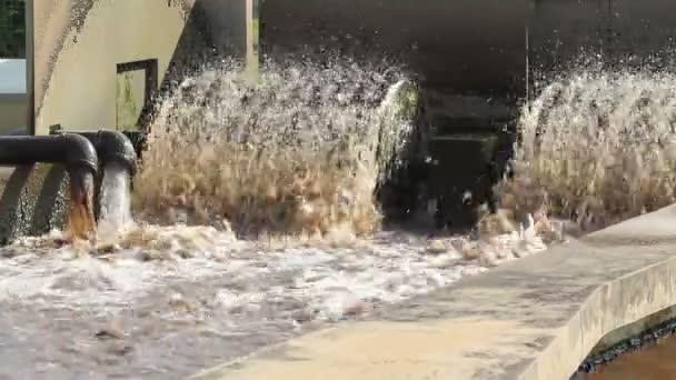 Estação de tratamento de águas residuais com som gravado de alta qualidade . — Vídeo de Stock