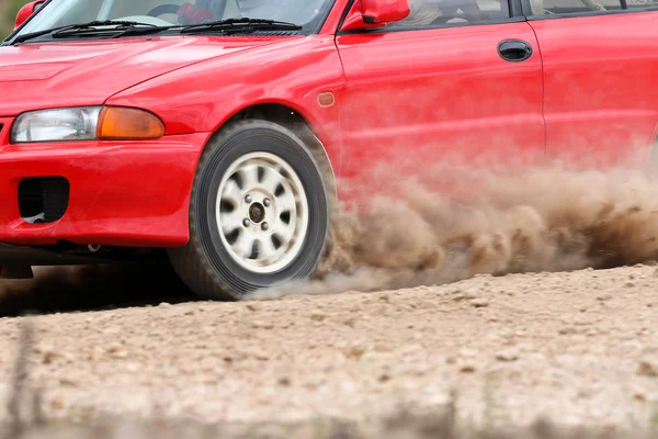 Rally coche en pista de tierra . —  Fotos de Stock