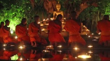 : Visakha bucha gün