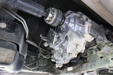 CV eklem mili ve transfer kutusu 4WD SUV kaydırma motoru.