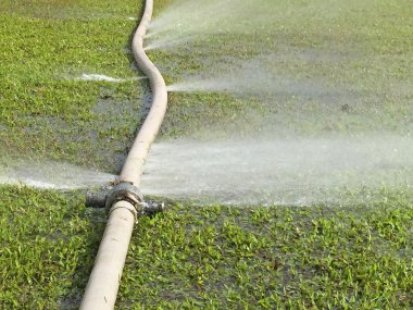 Boşa su - su hortumu deliğe gelen sızıntı
