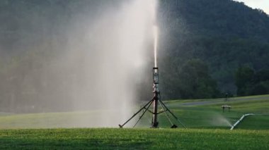 Çiftlik çim sulama yağmurlama kafa