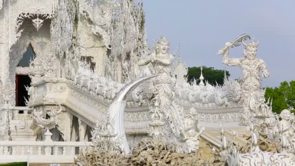 Wat Rong Khun (άσπρο ναός), Τσιάνγκ Ράι, Ταϊλάνδη — Αρχείο Βίντεο