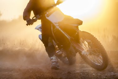 Siluet motocross hız parça