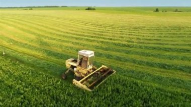 Yeşil alan çalışmalarına biçerdöver