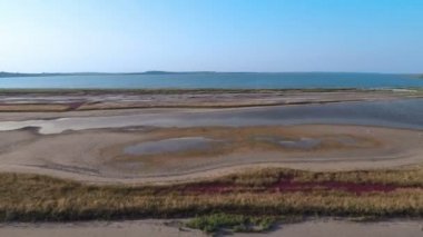 Sinek üzerinde sahil ve deniz altı kalkış