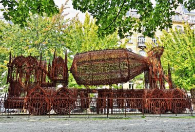 Paslı metal kompozisyon Brüksel, Belçika