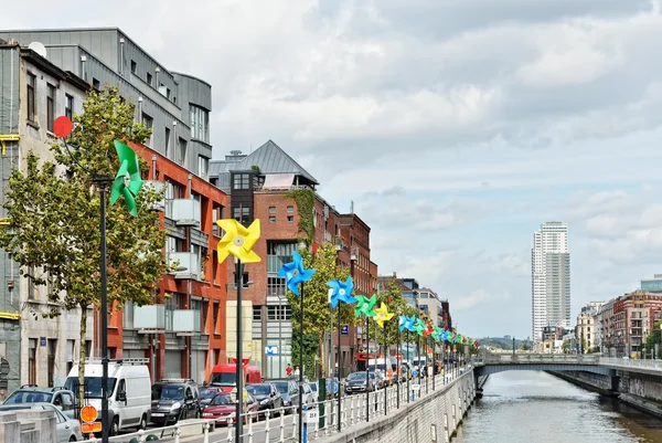 Nábřeží Quai de Charbonnages v Bruselu, Belgie — Stock fotografie