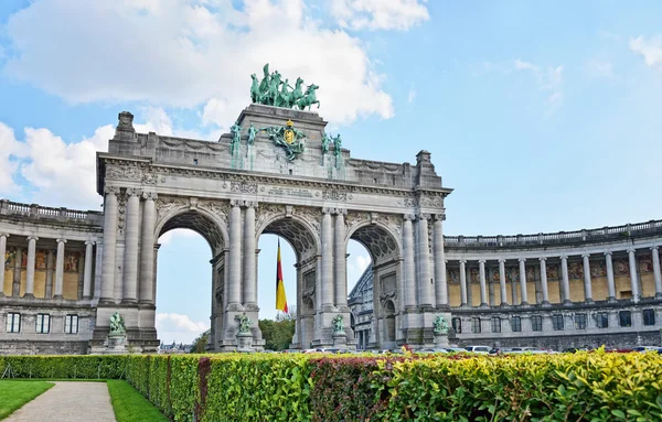 Triumphal Arch in Cinquantenaire Park in Brussels, Belgium — Stock Photo, Image